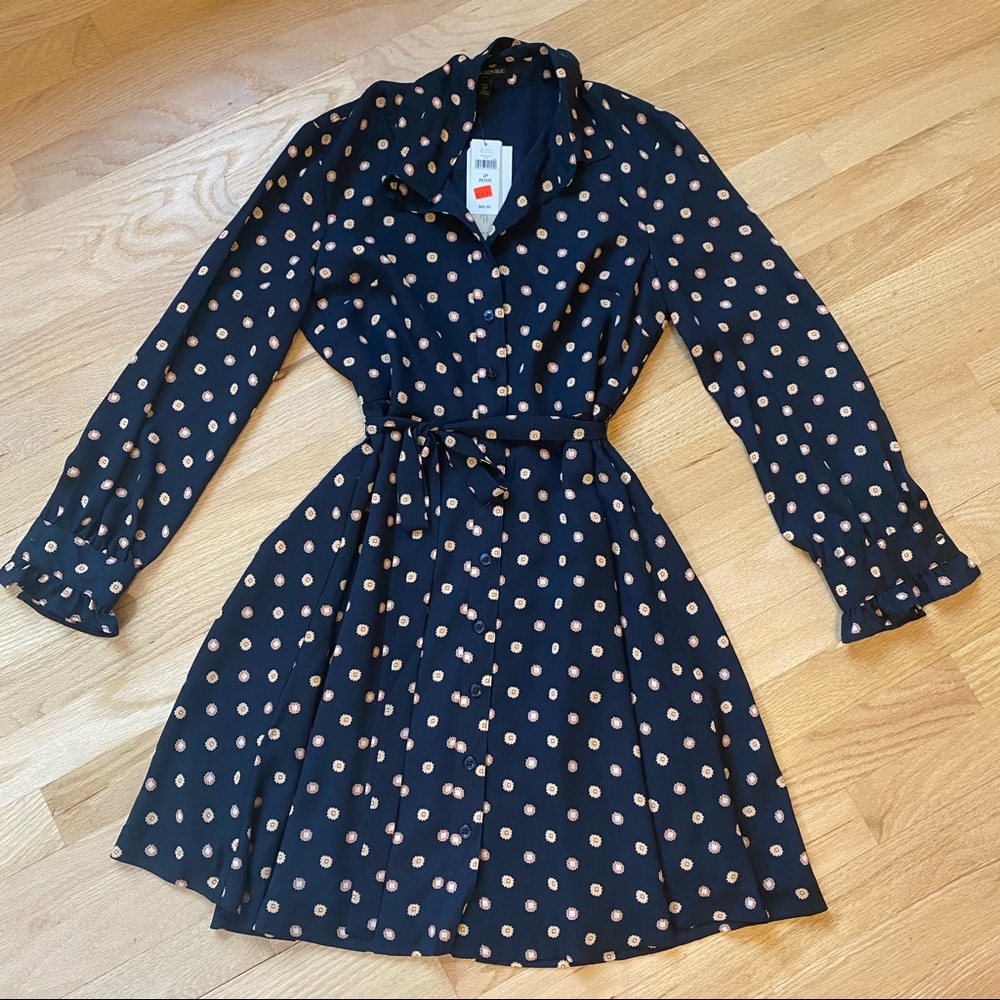NWT Banana Republic Navy dress size 2 Petite
